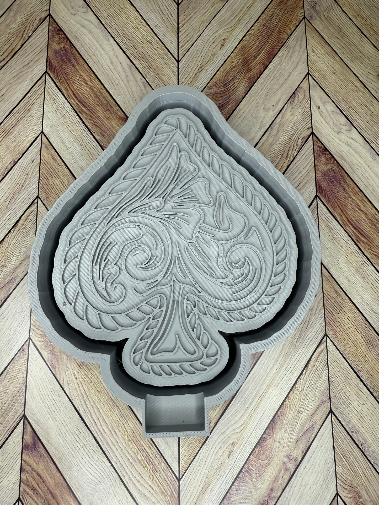 Tooled Spade